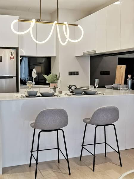 Kediaman Servis untuk Dijual di Star Residences Two - Levene Li - Kitchen - PropertyGuru.com.my
