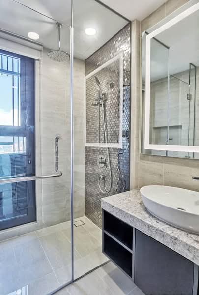 Kediaman Servis untuk Dijual di Star Residences Two - Levene Li - Bathroom - PropertyGuru.com.my