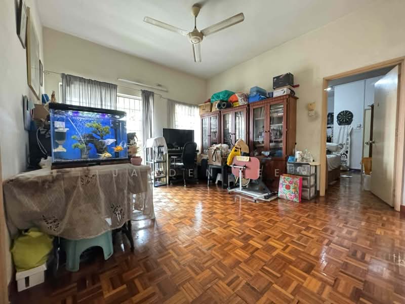 Rumah Teres 2.5 Tingkat untuk Dijual di BANDAR PUCHONG JAYA (Puchong) - Jayden Lee - Living Room - PropertyGuru.com.my
