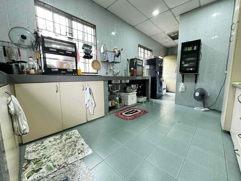 Rumah Teres 2.5 Tingkat untuk Dijual di BANDAR PUCHONG JAYA (Puchong) - Jayden Lee - Kitchen - PropertyGuru.com.my