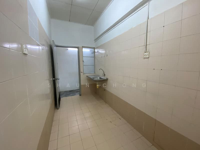 Pangsapuri untuk Dijual di Seksyen 15 Bandar Baru Bangi - Shaun Chong - Kitchen - PropertyGuru.com.my