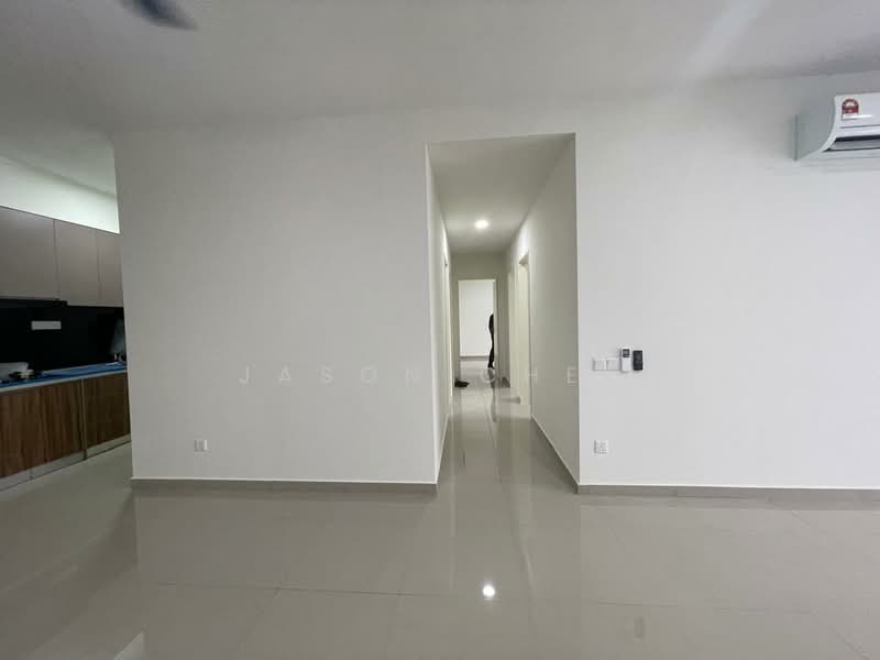 Servis Apartment untuk Disewa di D'Cosmos Residences - Jason Chee - Corridor - PropertyGuru.com.my