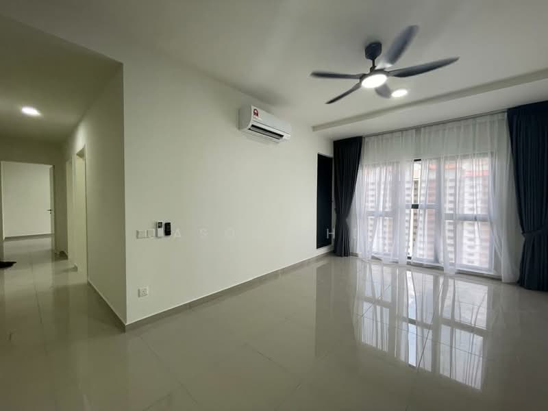 Servis Apartment untuk Disewa di D'Cosmos Residences - Jason Chee - Living Room - PropertyGuru.com.my