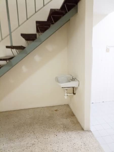 Pangsapuri untuk Dijual di Dahlia Apartment - Max Low - Interior - PropertyGuru.com.my