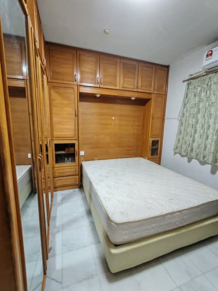 Pangsapuri untuk Disewa di Greenlane Heights Block A - Max Lim - Bedroom - PropertyGuru.com.my