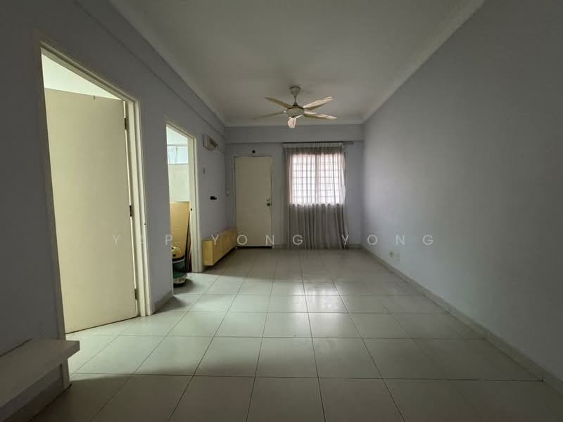 Rumah Flat untuk Dijual di Bandar Tasik Selatan (Low Cost) - Yap Yong Yong - Living Room - PropertyGuru.com.my
