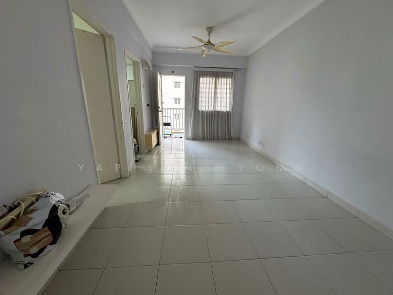 Rumah Flat untuk Dijual di Bandar Tasik Selatan (Low Cost) - Yap Yong Yong - Living Room - PropertyGuru.com.my