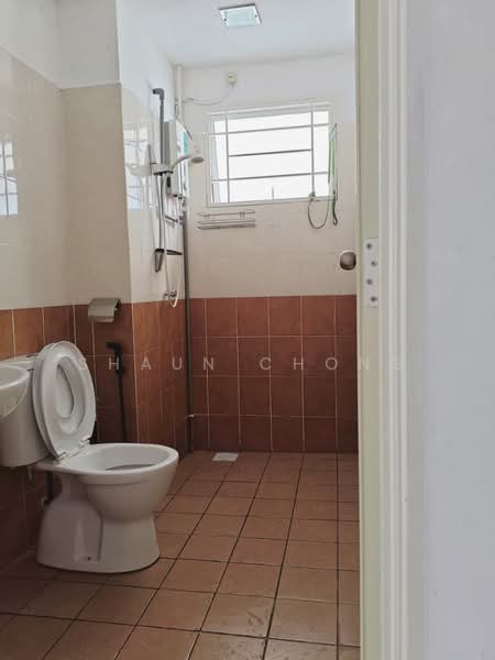 Condominium for Rent at Pearl Avenue - Shaun Chong - Bathroom - PropertyGuru.com.my