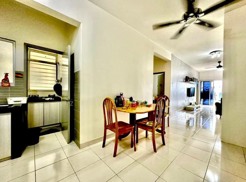 Kondominium untuk Dijual di Symphony Heights (Simfoni Heights) - Azrul Ismail - Kitchen - PropertyGuru.com.my