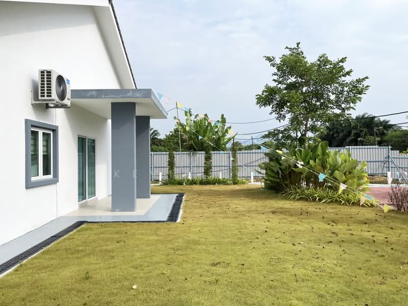 1-storey Terraced House for Sale in Tapah (Perak) - Kevin Chai - Side Land - PropertyGuru.com.my