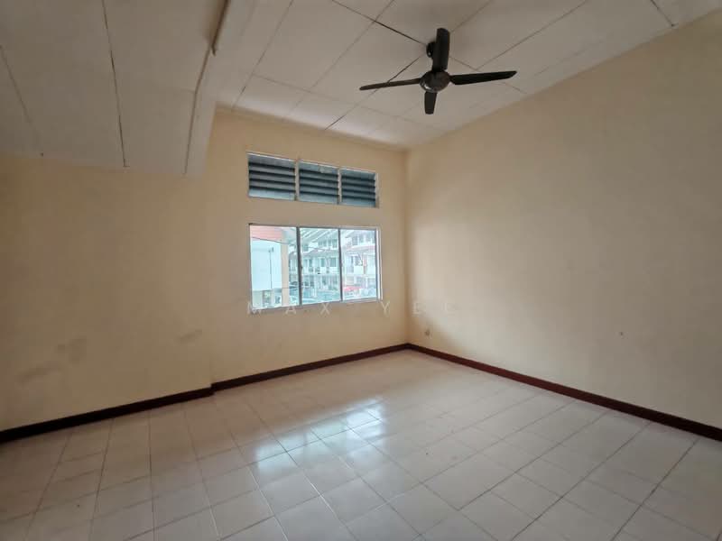 2-storey Terraced House for Rent in Bandar Putra (Kulai) - Max Yee - Interior - PropertyGuru.com.my