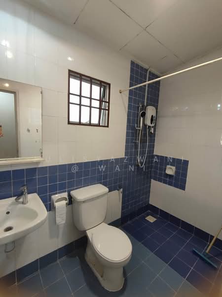 Rumah Berkembar untuk Disewa di Kota Kemuning (Shah Alam) - Julisyazwani @ Wani - Bathroom - PropertyGuru.com.my
