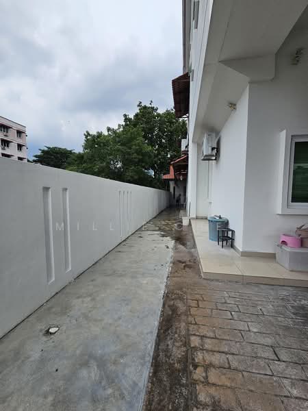 2.5-storey Terraced House for Sale in Ayer Itam (Penang) - Millie Chew - PropertyGuru.com.my