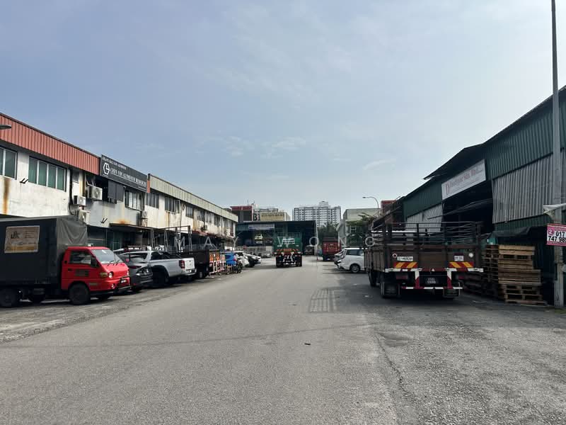 Kilang untuk Dijual di Bukit Angkat Industrial Park (Kajang) - May Wong - Exterior - PropertyGuru.com.my