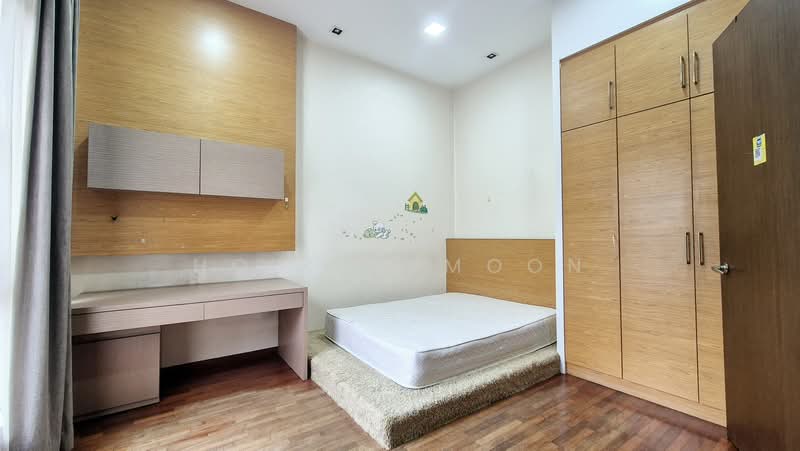 Rumah Berkembar untuk Dijual di Bandar Sungai Long (Selangor) - Ho Kah Moon - Bedroom - PropertyGuru.com.my