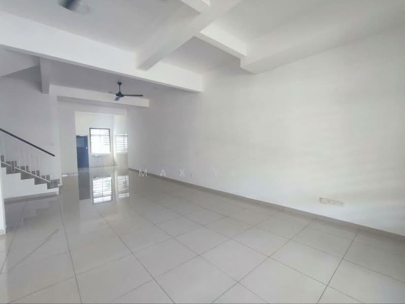 2-storey Terraced House for Rent in Kelapa Sawit (Kulai) - Max Yee - Living Room - PropertyGuru.com.my