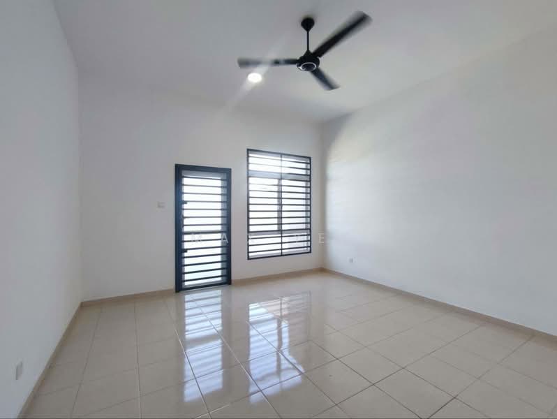 2-storey Terraced House for Rent in Kelapa Sawit (Kulai) - Max Yee - Living Room - PropertyGuru.com.my