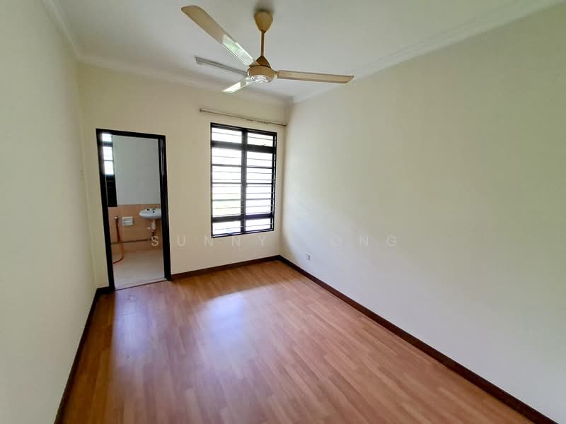 2.5-storey Terraced House for Sale in Bandar Kinrara Seksyen 5 (Bandar Kinrara) - SUNNY YONG - Interior - PropertyGuru.com.my