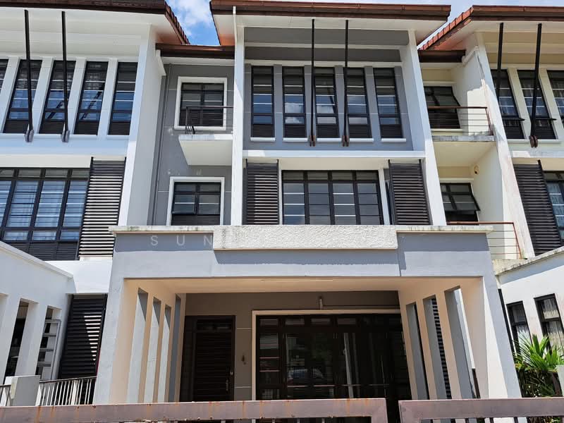 2.5-storey Terraced House for Sale in Bandar Kinrara Seksyen 5 (Bandar Kinrara) - SUNNY YONG - Exterior - PropertyGuru.com.my