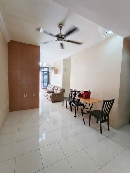 Pangsapuri untuk Dijual di Kipark Apartment - Daniel Ling - Living Room - PropertyGuru.com.my