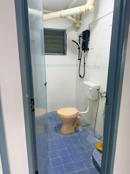 Pangsapuri untuk Disewa di Pangsapuri Indah Mas - Alex Chong - Bathroom - PropertyGuru.com.my