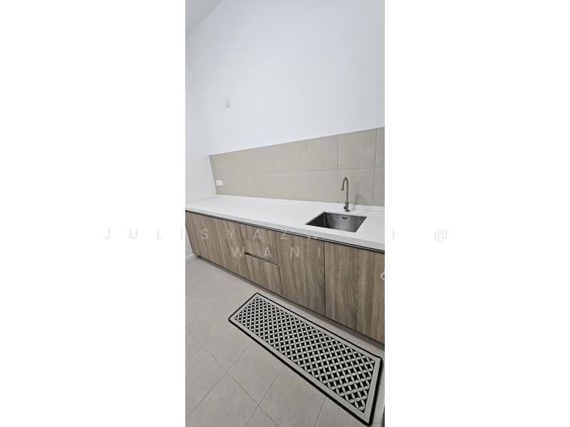 Kondominium untuk Disewa di Lakefront Residence - Julisyazwani @ Wani - Kitchen - PropertyGuru.com.my