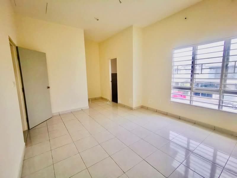 2-storey Terraced House for Sale in Bandar Puncak Alam (Puncak Alam) - Azri Zabidin - PropertyGuru.com.my