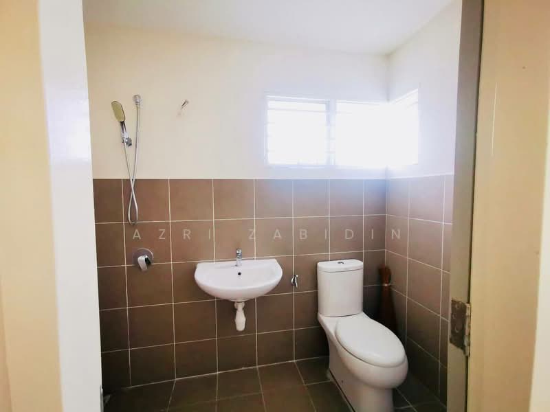 2-storey Terraced House for Sale in Bandar Puncak Alam (Puncak Alam) - Azri Zabidin - PropertyGuru.com.my