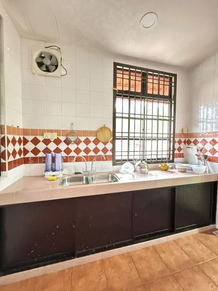2-storey Terraced House for Rent in Taman Pelangi Indah (Ulu Tiram) - Shereen Wong - Kitchen - PropertyGuru.com.my