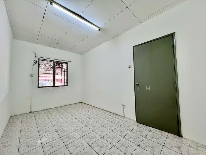 Rumah Teres 1 Tingkat untuk Dijual di Bandar Tasik Kesuma (Beranang) - Azli Ibrahim - Interior - PropertyGuru.com.my