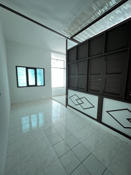 Shop for Rent in George Town (Penang) - HK Ang - PropertyGuru.com.my
