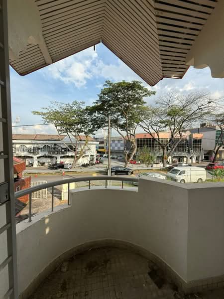 2-storey Terraced House for Sale in Bandar Baru Selayang (Selayang) - MY Loh - Balcony - PropertyGuru.com.my