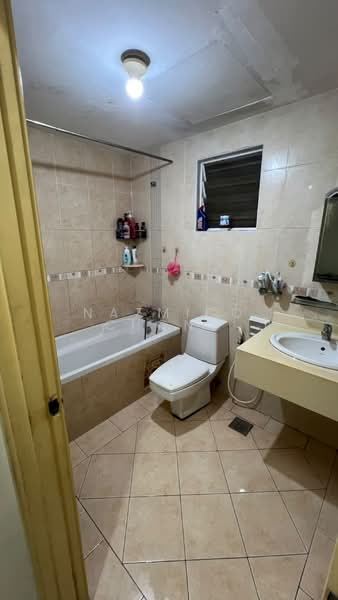 Kondominium untuk Dijual di 633 Residency - Nazmico Chong - Bathroom - PropertyGuru.com.my