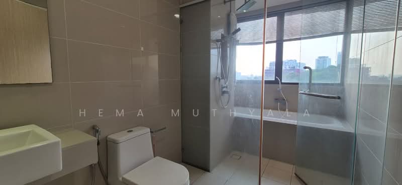Kondominium untuk Disewa di Mirage By The Lake - Hema Muthyala - Bathroom - PropertyGuru.com.my