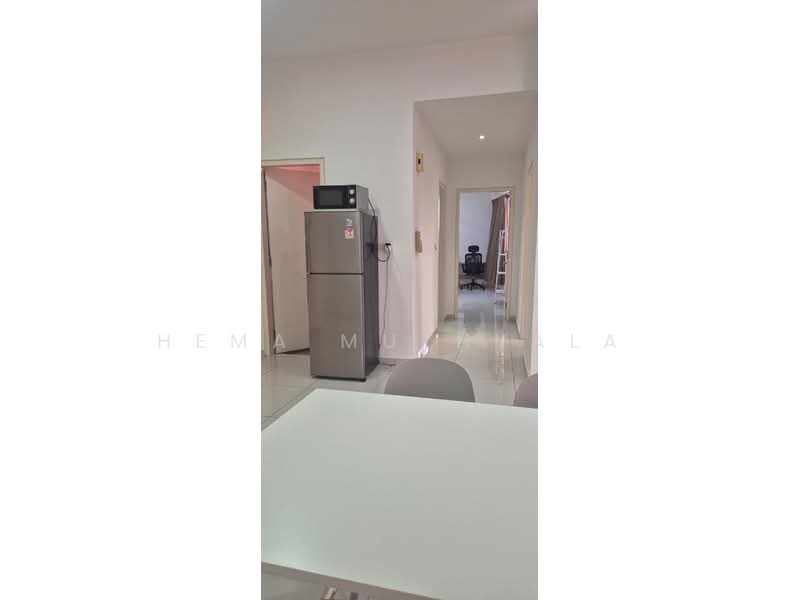 Kondominium untuk Disewa di Mirage By The Lake - Hema Muthyala - Corridor - PropertyGuru.com.my