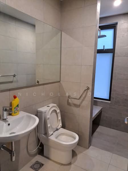 Servis Apartment untuk Disewa di Atwater : Service Residences - Nicholas Ooi - Bathroom - PropertyGuru.com.my