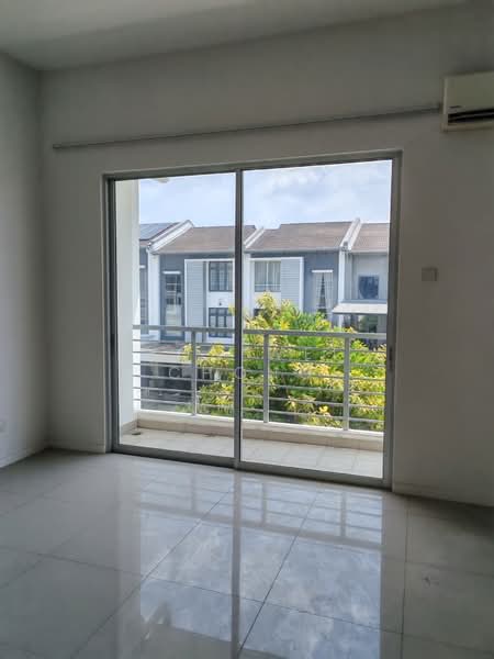 3-storey Terraced House for Sale in Tropicana Heights (Kajang) - Hon Wei Chong - Balcony - PropertyGuru.com.my
