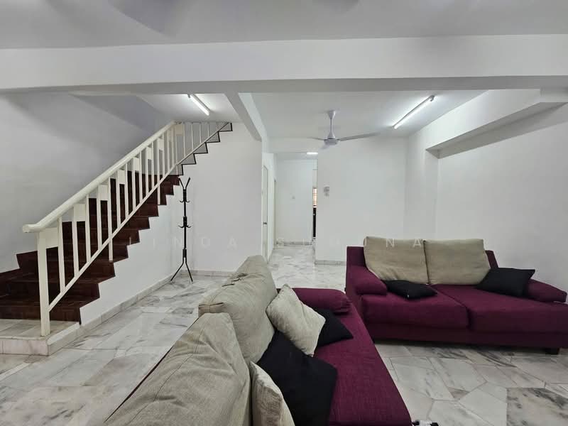 Rumah Teres 2 Tingkat untuk Dijual di Putra Heights (Subang Jaya) - Linda Suguna - Living Room - PropertyGuru.com.my