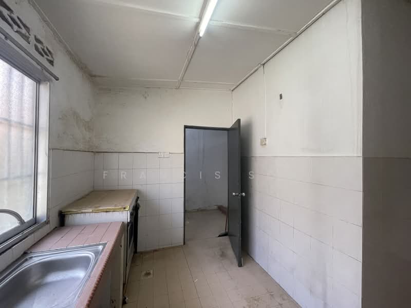 2-storey Terraced House for Sale in Taman Melati (Setapak) - Francis Soh - Kitchen - PropertyGuru.com.my