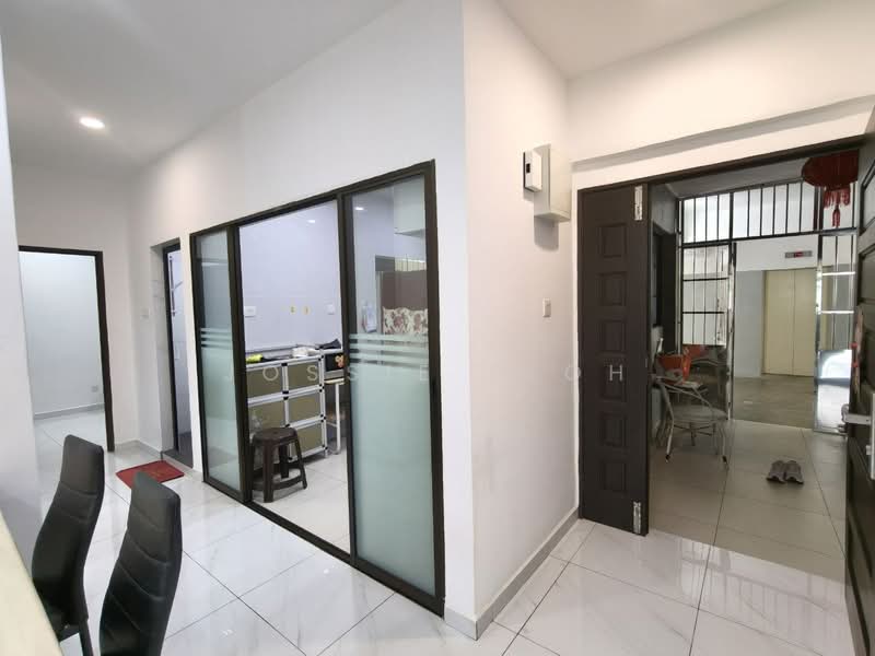 Condominium for Rent at Bukit Awana Condominium - Jossie Teoh - Corridor - PropertyGuru.com.my