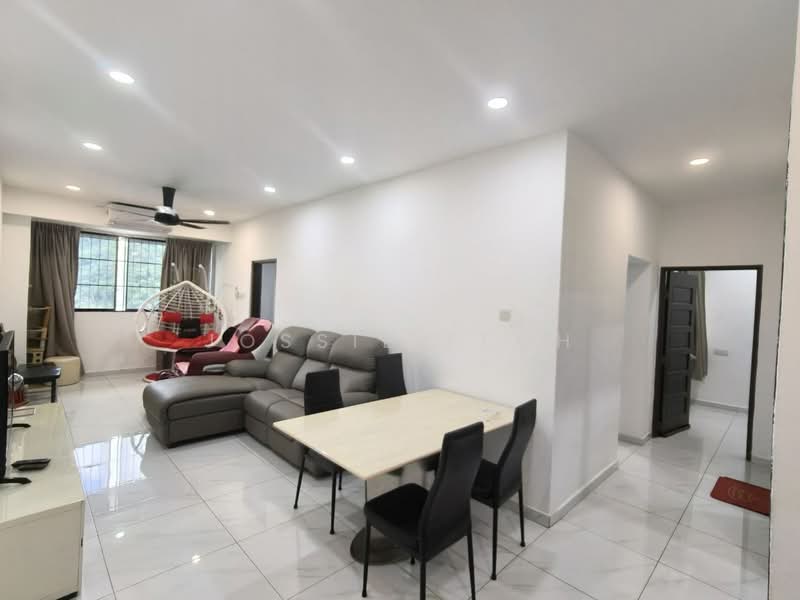 Condominium for Rent at Bukit Awana Condominium - Jossie Teoh - Living Room - PropertyGuru.com.my