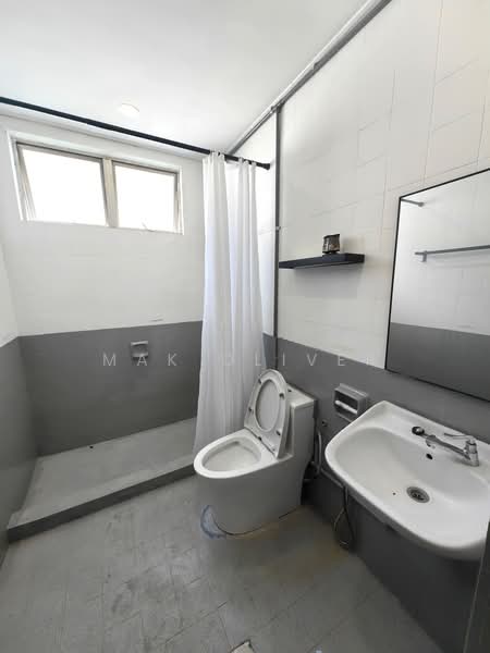 Kondominium untuk Disewa di Bukit OUG Condominiums - Mak Oliver - Bathroom - PropertyGuru.com.my