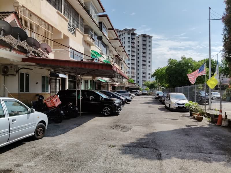 Townhouse for Rent in Taman Tunas Muda (Sungai Ara) - Pen Teo - PropertyGuru.com.my