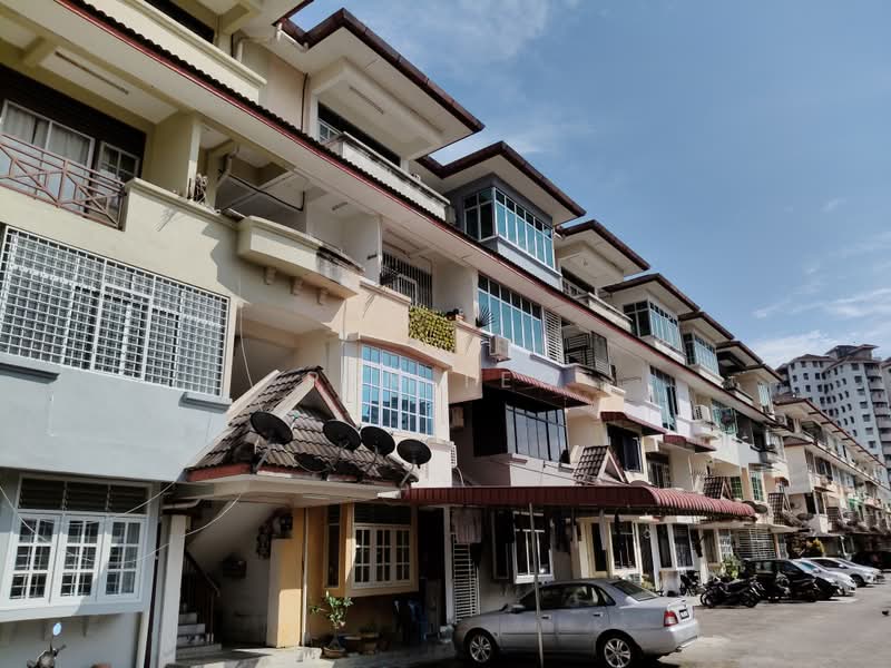 Townhouse for Rent in Taman Tunas Muda (Sungai Ara) - Pen Teo - PropertyGuru.com.my