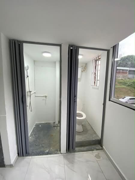 Flat for Sale at Taman Cempaka - Keith Shum - Bathroom - PropertyGuru.com.my