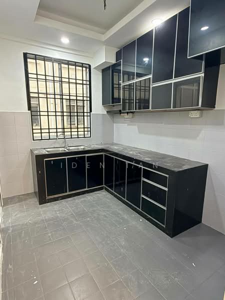 Apartment for Sale at Sri Awana Townhouse - Iden Tan - Kitchen - PropertyGuru.com.my