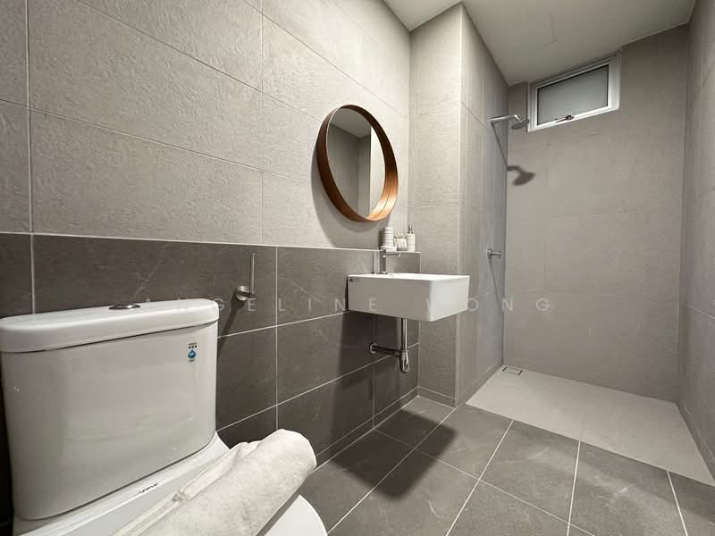 Servis Apartment untuk Dijual di Arena Residences - Angeline Wong - Bathroom - PropertyGuru.com.my
