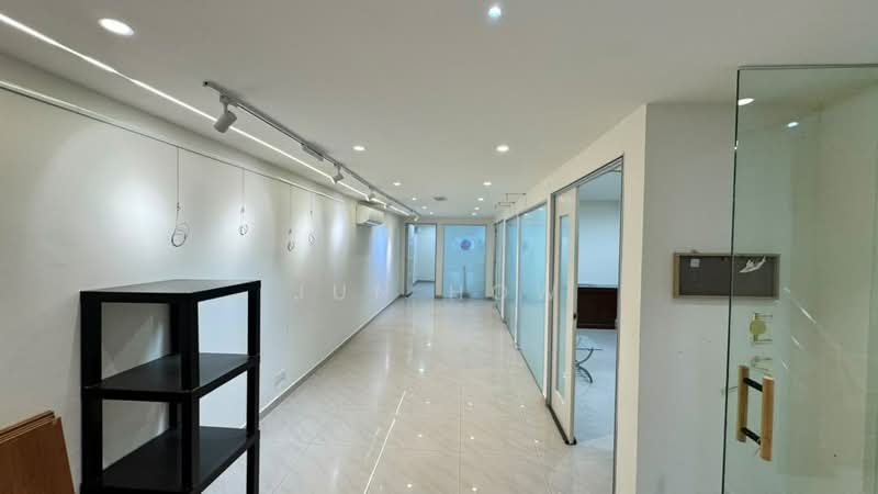 Shop for Rent in Laman Rimbunan (Kepong) - Jun How - Corridor - PropertyGuru.com.my