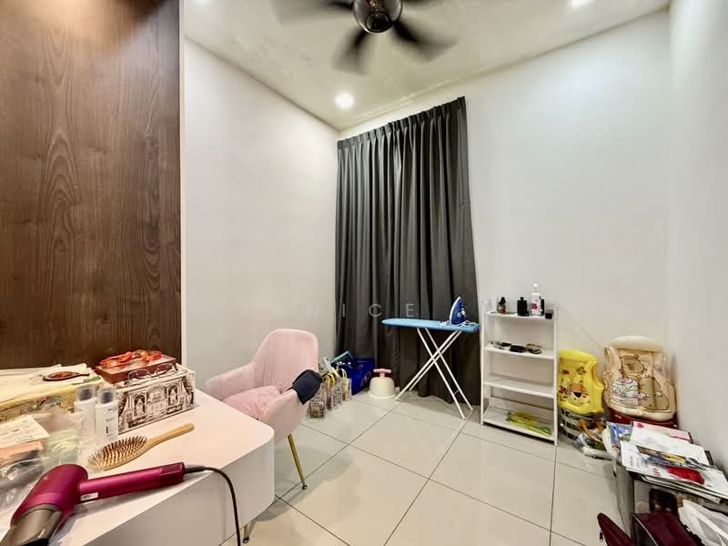 Servis Apartment untuk Dijual di D'Summit Residences - Janice . - PropertyGuru.com.my