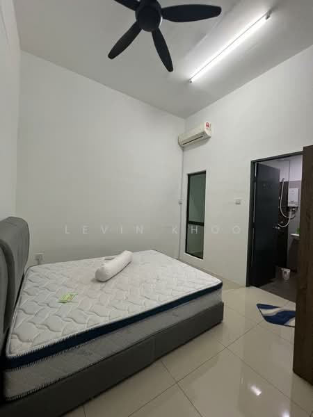 Rumah Berkembar untuk Dijual di Taman Scientex Rawang (Rawang) - Levin Khoo - Bedroom - PropertyGuru.com.my